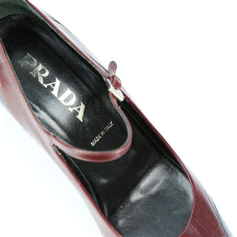 prada vero cuoio red pumps|patent leather pumps Prada.